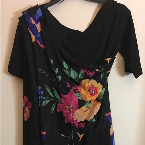 Basic black dress - Picture 1 of 4